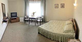 Отель Geneva Hotel Тернополь Стандартный двухместный номер с 1 кроватью-1